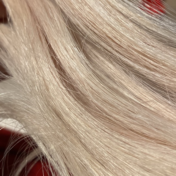 Remy Hair Extensions | Tape In | Platinum Blonde - Picture 2 of 3